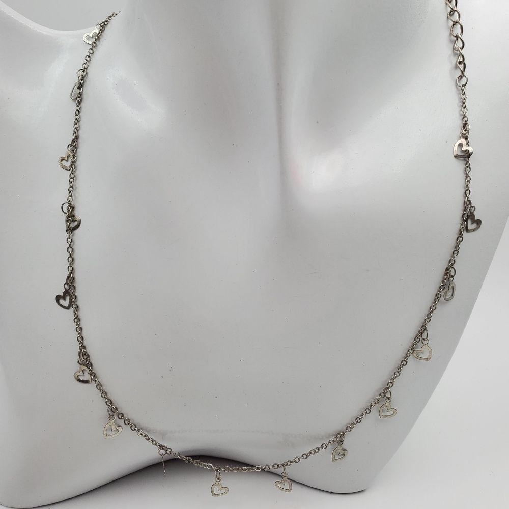 The brides dream dangling‎ heart necklace
